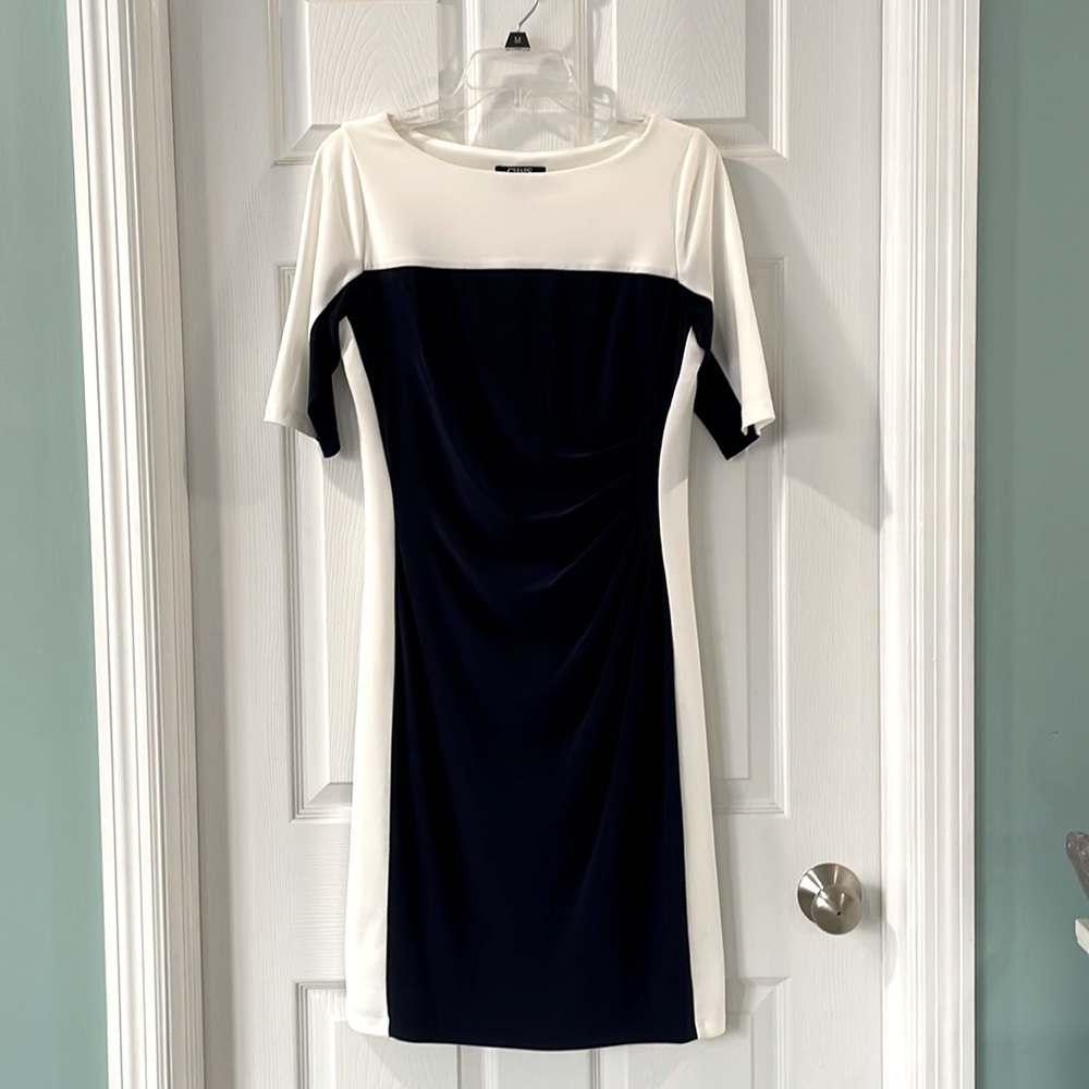 Super comfortable and flattering Chaps dress, size M